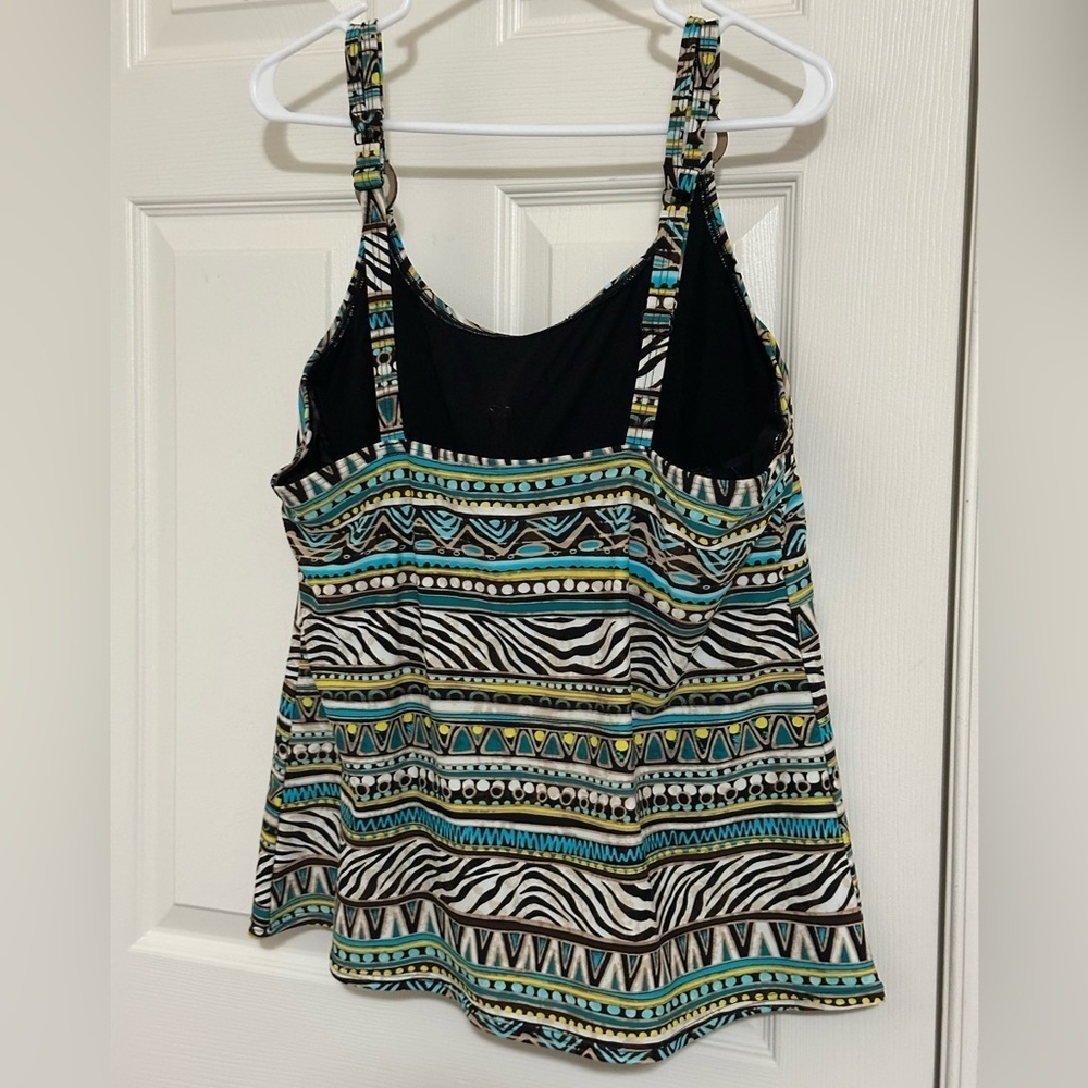 Christina Multicolor Patterned Tankini Top - Picture 3 of 10